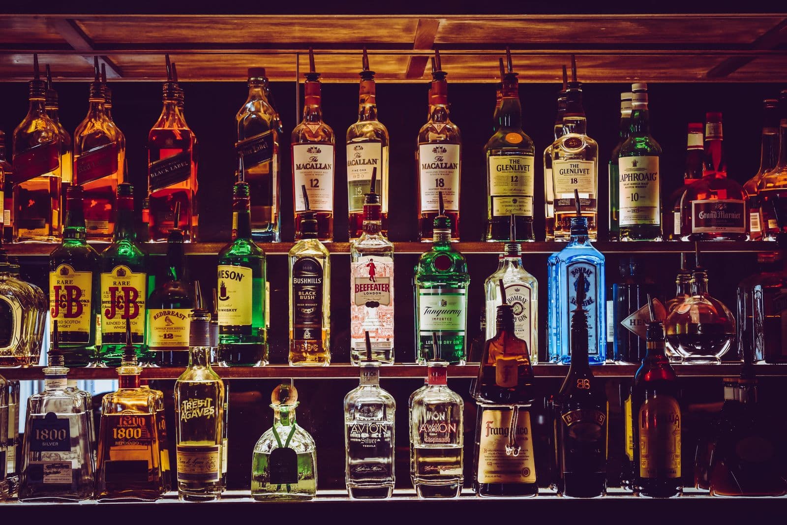 Off Licence Stoke-on-Trent: Your Local Drinks & Essentials Store